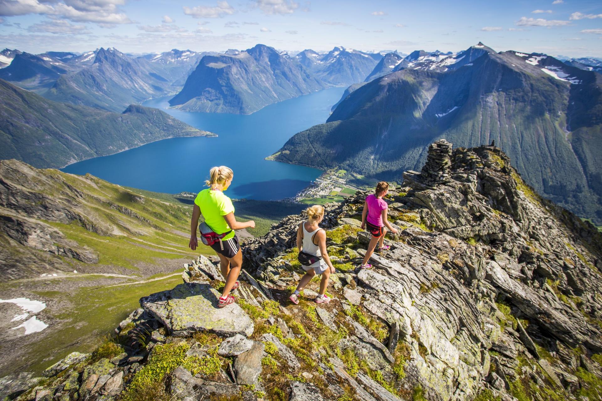 Hiking Adventure in the Norwegian Fjords@Visitnorway(1)