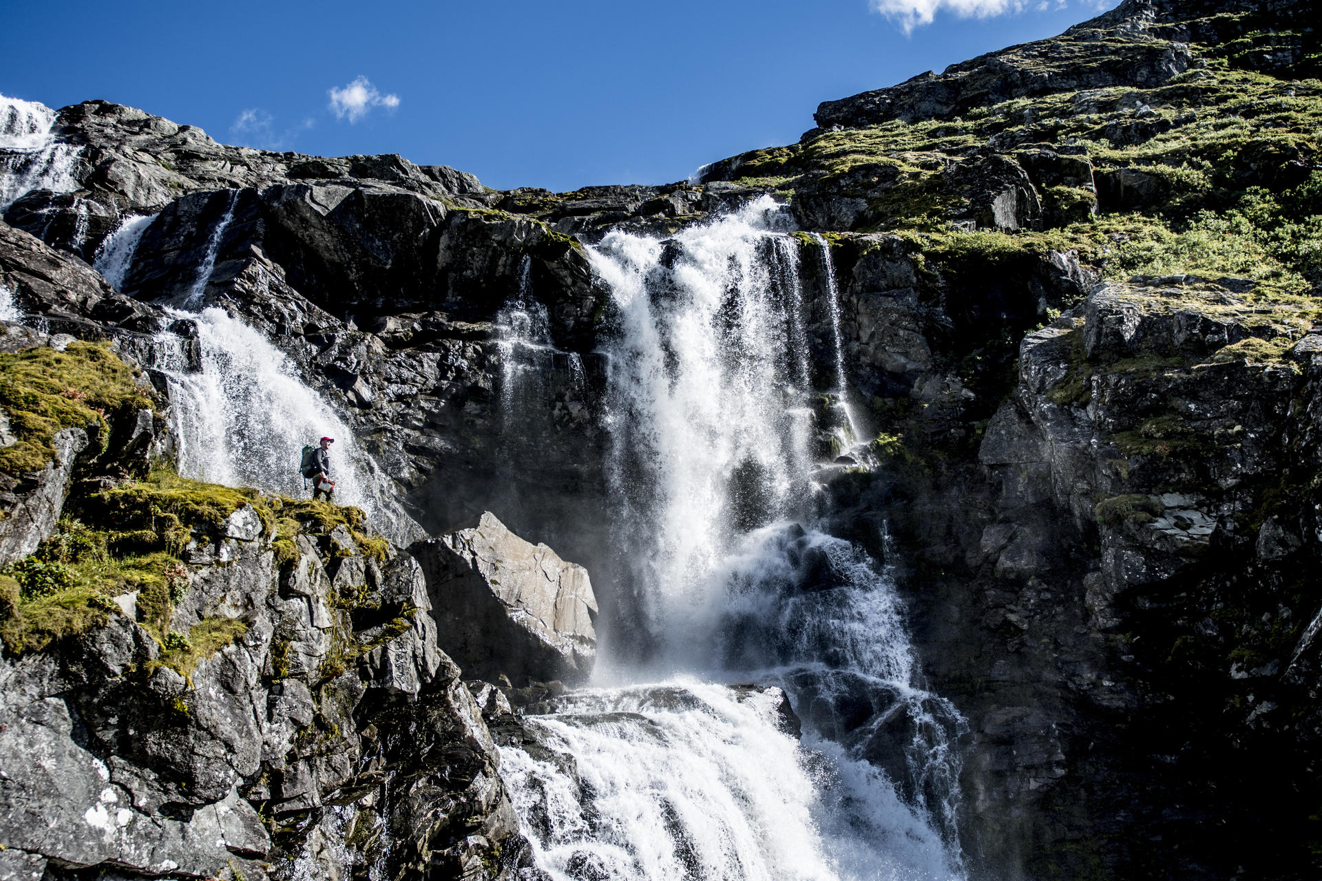 Hiking Jotunheimen Mountains to The Fjords@ThomasRasmusSkaug(6)